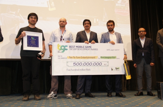 گزارش تصویری از مراسم Development Awards (قسمت اول)